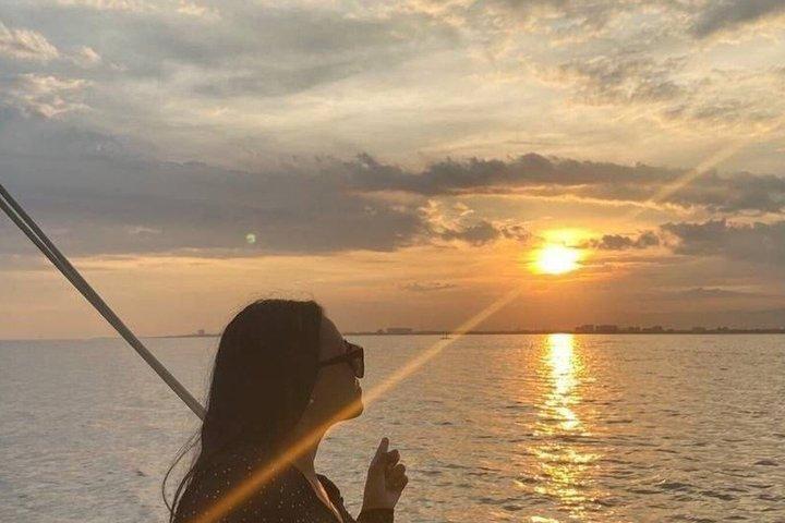Premium Cebu Sunset Cruise