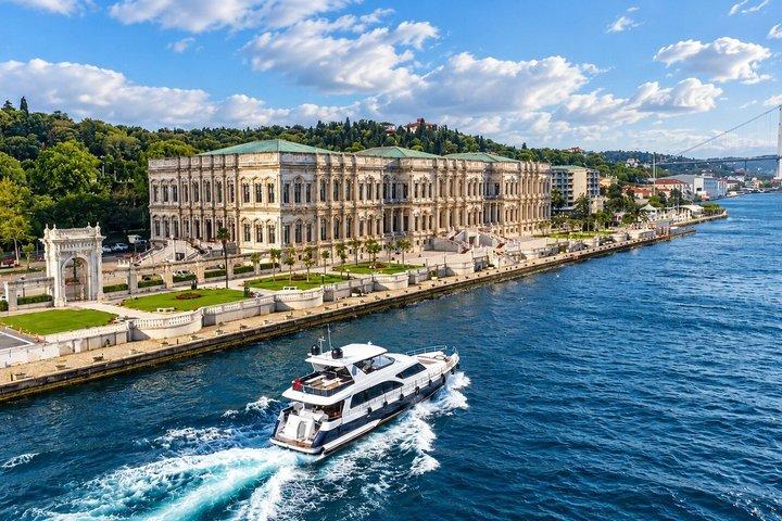 Istanbul Bosphorus Yacht Cruise with Guide and Asian Side Stop