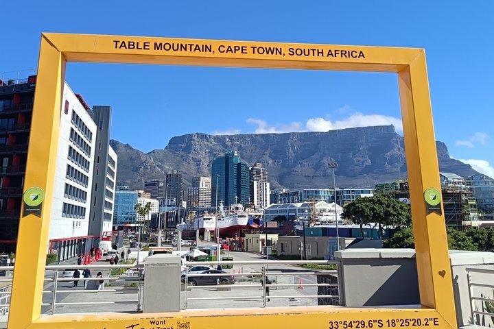 Cape Town Nelson Mandela Exhibition and Robben Island Shared Tour