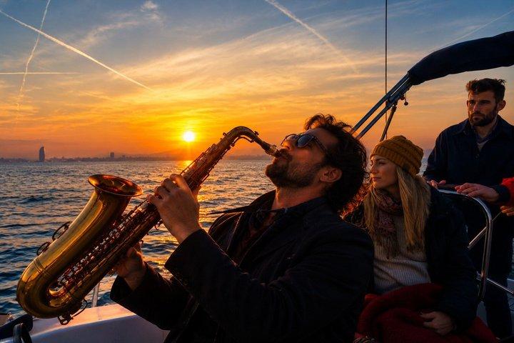 Sonnenuntergang-Yacht-Erlebnis: Live-Saxophon, Authentische Tapas & Open Bar