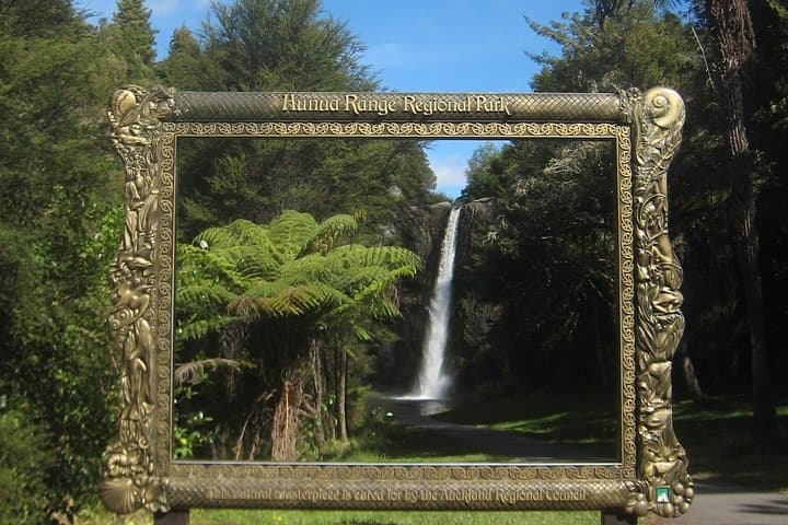 Hobbiton Movie Set Tour from Auckland
