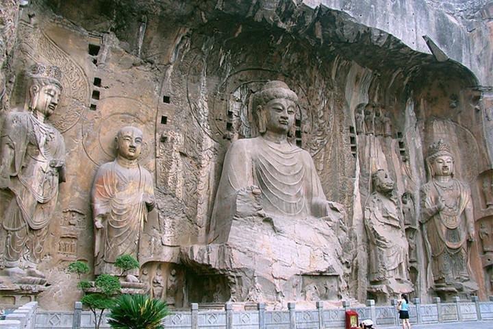 Excursion privée d'une journée à Luoyang Longmen et Shaolin au départ de Xian en train HSR