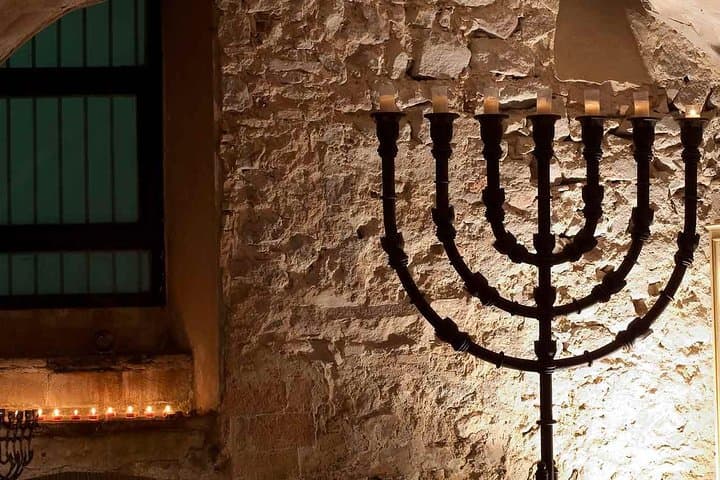 Jewish Quarter of Barcelona Private Tour with Hotel Pick-up