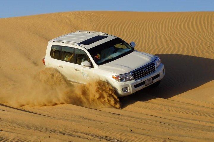 Aufregende Wüstensafari, inklusive BBQ-Dinner von Dubai