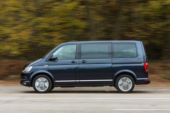 Standar MiniVan Arrivée de l'aéroport de Madrid MAD à la ville de Ségovie