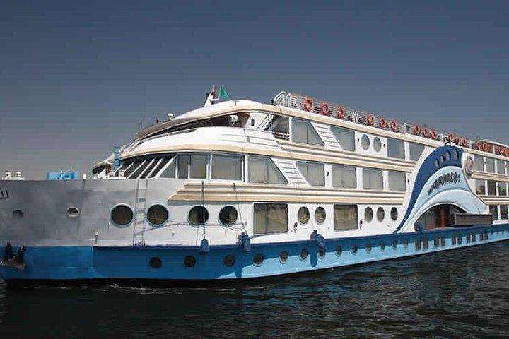 Private 04 Days Nile Cruise de Aswan para Luxor