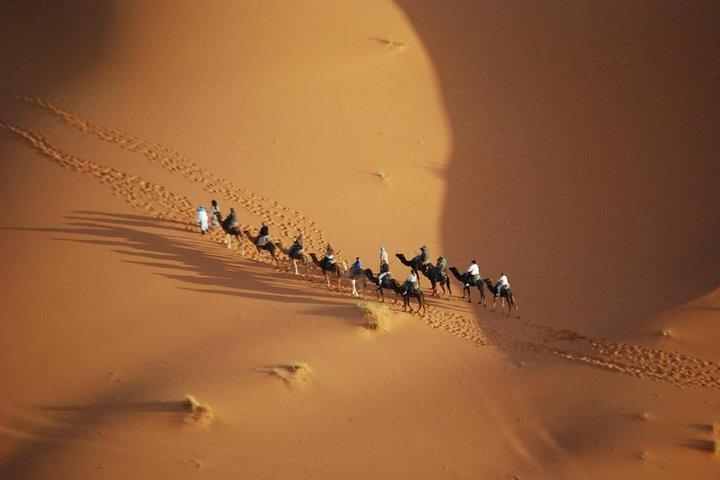 Lyx Sahara Desert Tour från Marrakech: 4-dagars till Fès