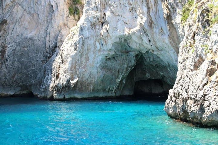 Private Full-Day Capri and Blue Grotto Stress Free Tour from Rome