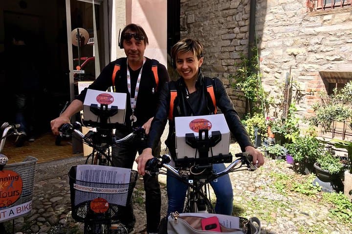 Lake Como: eBike City Tour Guided by an iPad and a Tour Leader