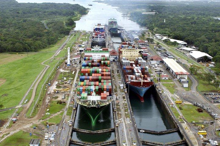 Excursión por la costa de Fuerte Amador: excursión privada de día completo por el canal y la ciudad de Panamá