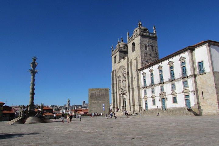 Porto Highlights Small-Group Walking Tour