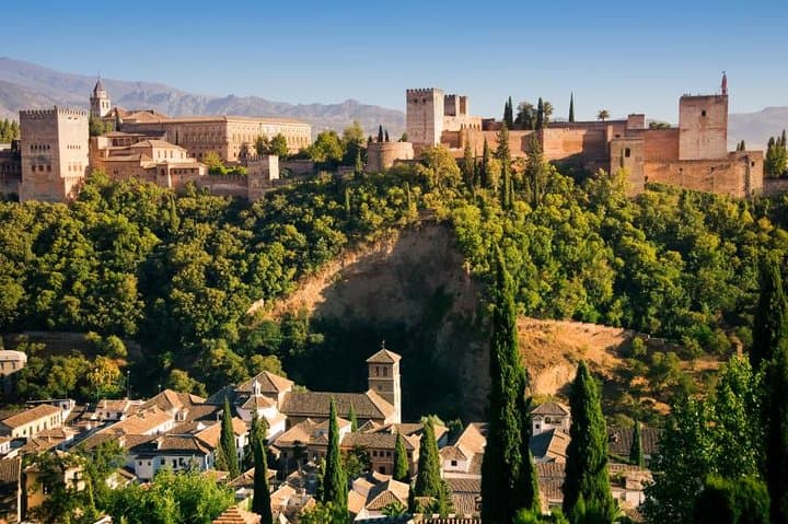 Best of Alhambra & Granada -for Cruisers only -from Malaga port