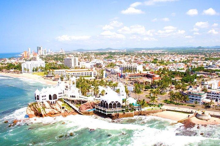 Day Pass no Mazatlan Beach Front Resort com almoço