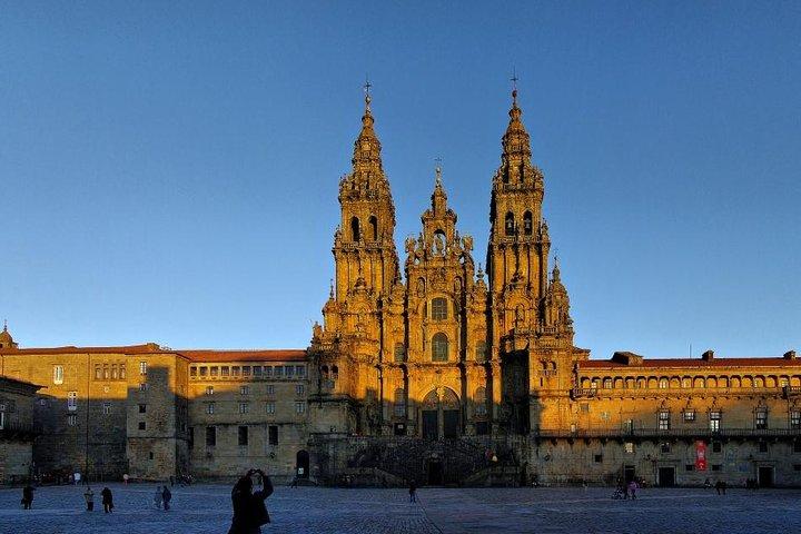 Fulldags privat tur: Historisk Santiago de Compostela fra Lissabon
