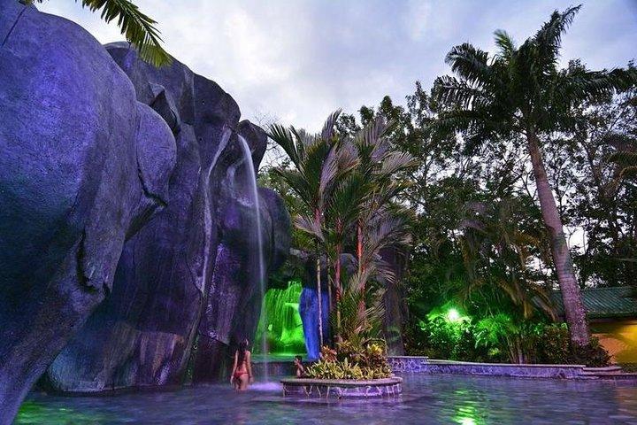 2 Tage - 1 Nacht - Arenal Volcano & Baldi Hot Springs von San Jose