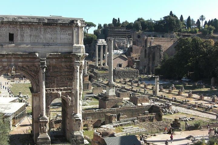 Rome: Colosseum, Roman Forum & Palatine Hill Guided Tour