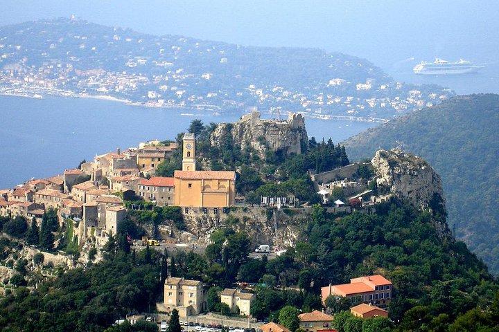 Tour a Antibes, Saint Paul, Nice, Eze y Perfume desde Cannes