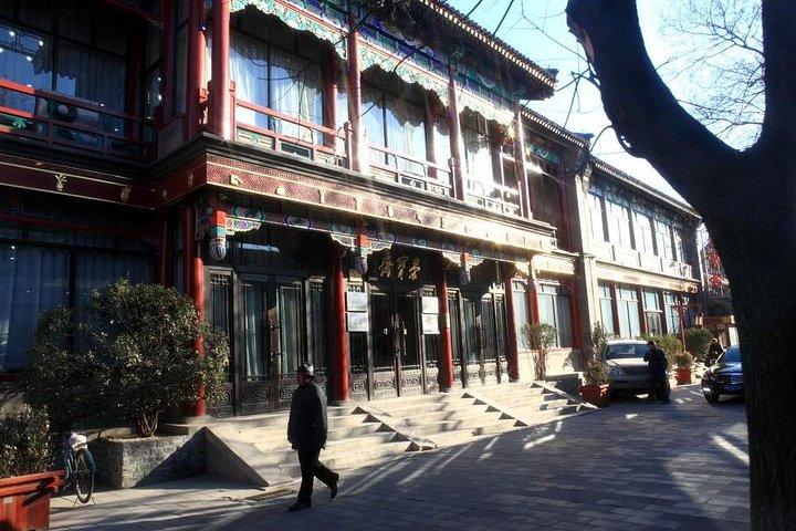 虹橋真珠市場でお茶の試飲をしている私立北京市場ツアー