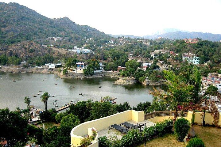 Full-Day Private Tour Mount abu Sightseeing by Cab