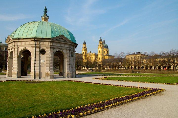 Tredje Rige & Anden Verdenskrig Walking Tour
