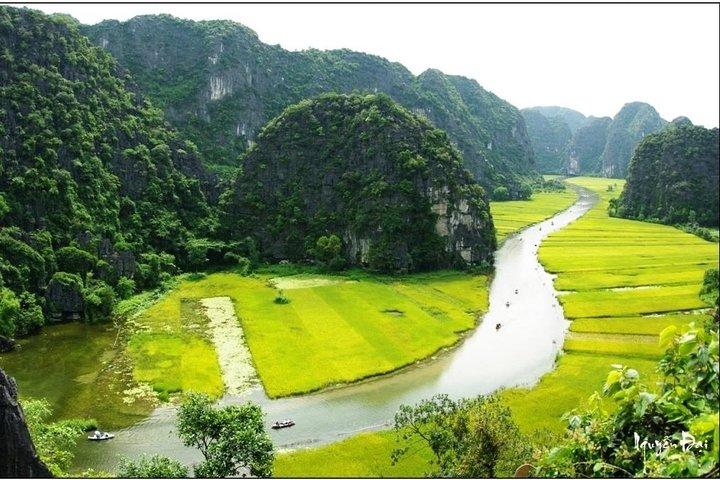 Tour di un'Intera Giornata di Hoa Lu e Tam Coc da Hanoi, con Pranzo