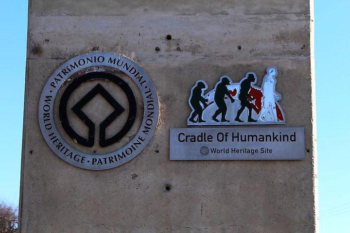 Excursão Berço da Humanidade e Excursão Diurna à Vila Cultural Lesedi