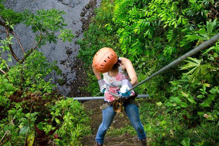 Arenal Vulkan Canopy Tour, 50 Meter Rappeling und Hot Springs