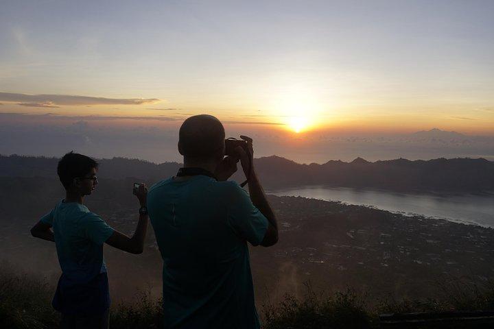Vulcano Batur Trekking con hot-spring, colazione e trasferimento in hotel