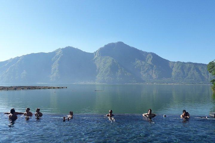 Vulcano Batur Trekking con hot-spring, colazione e trasferimento in hotel