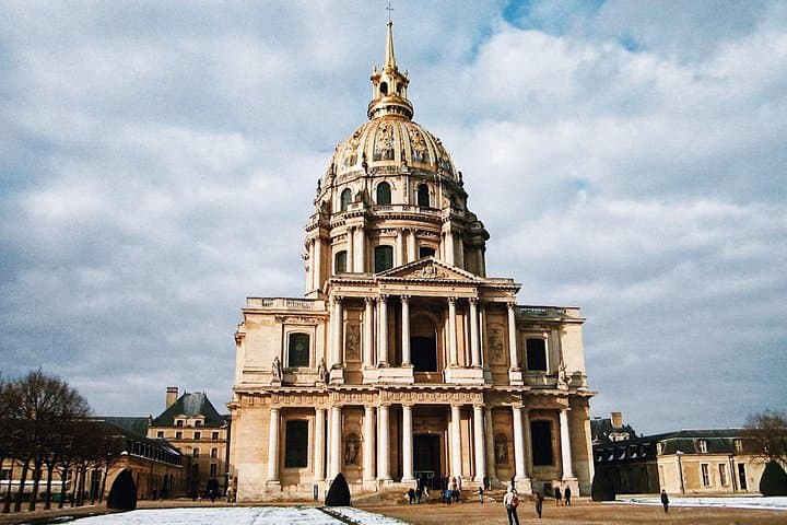 Skip the line Invalides Dome Louis XIV and Napoleon Guided Tour