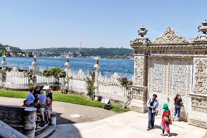 Istanbul Bus and Boat: 5 Hours Guided City Tour & Boat Cruise