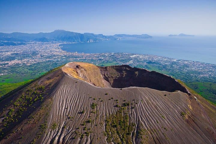 Pompeii and Mount Vesuvius Day Trip from Naples with Lunch