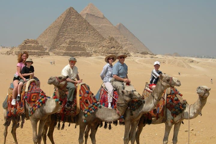 Day Tour to Giza Pyramids, Sakkara, Dahshur Pyramids, or Memphis