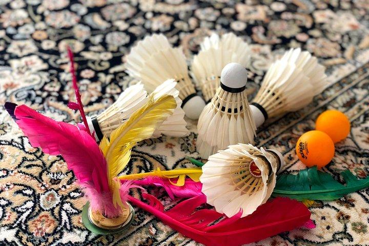 Private Tagestour zur 798 Art Zone, Badminton Fun und Peking Duck Lunch