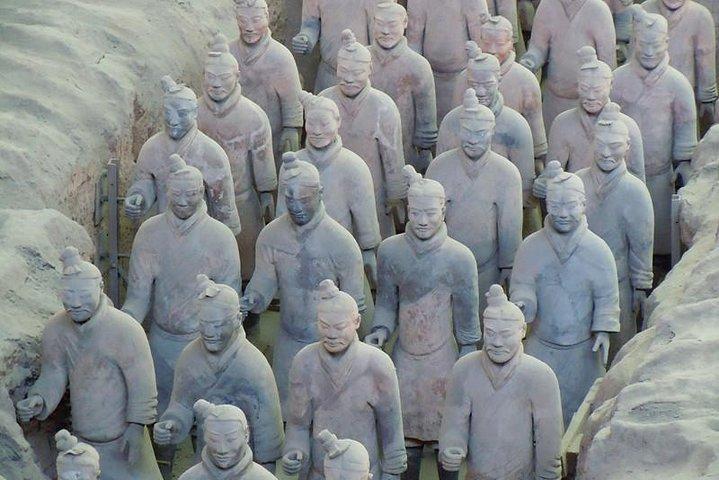2-Day Xi'an Private Tour with Must-see Attractions and Unique Experiences