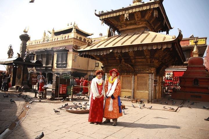 Vivi la cerimonia nuziale sacra buddista del Nepal
