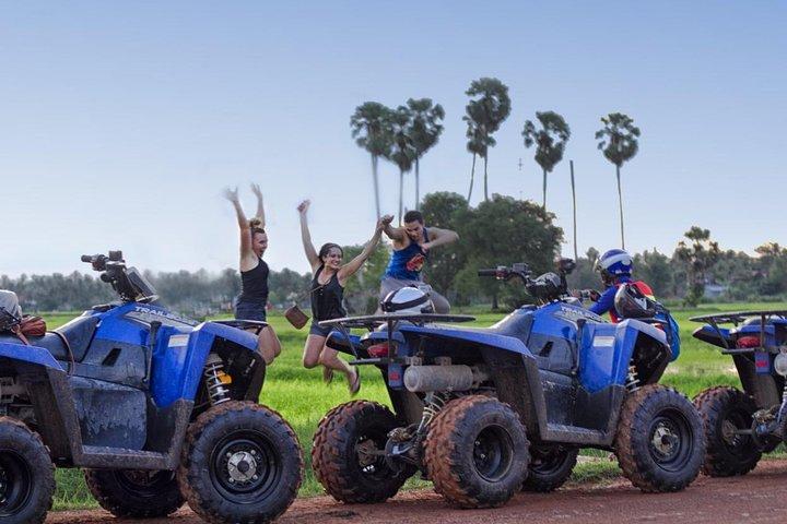 クアドバイクアドベンチャーズでシェムリアップの田園地帯を訪ねるのは楽しいです - 半日