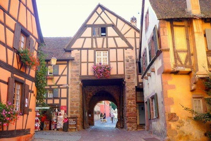 Tour privato: Villaggi dell'Alsazia e gita di un giorno del vino da Gerardmer