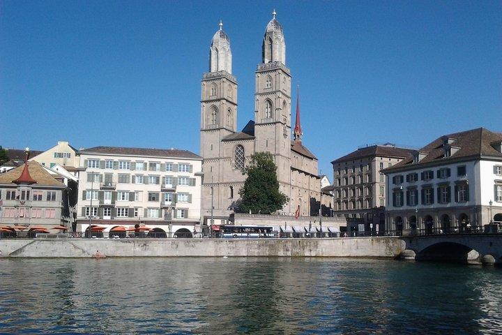 チューリッヒ・プライベートウォーキング半日旅行(オプションでレイククルーズ付き)