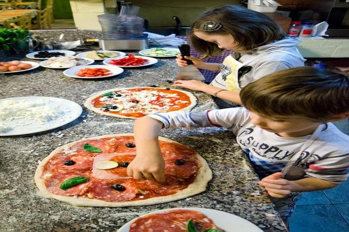 Rome For Kids: Small Group Pizza Making Class