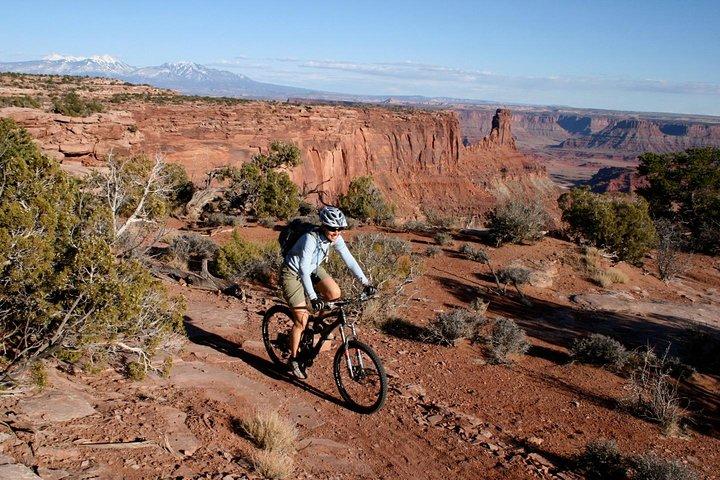 Guidad mountainbiketur (mellanliggande) i Moab