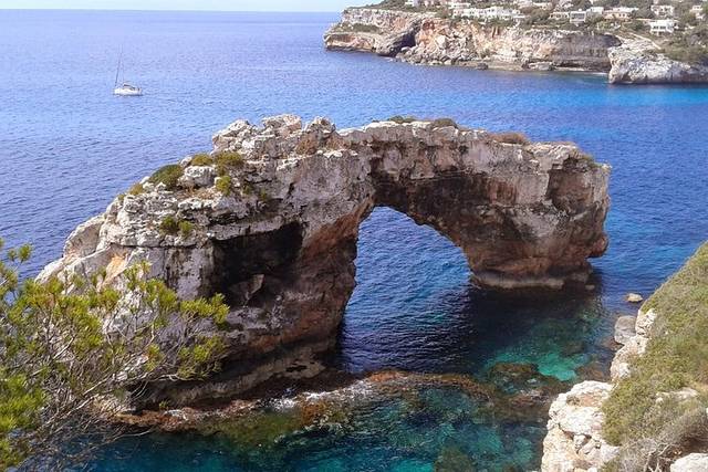 Coves & Beaches
