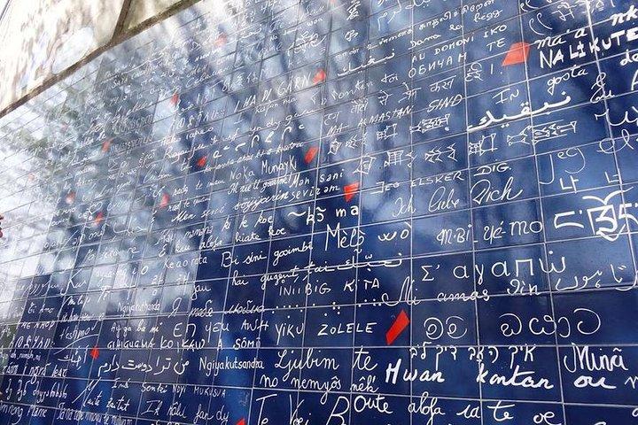 Paris Montmartre: 2 hour group city tour in German or English