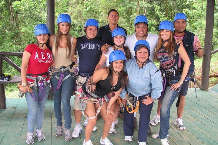 Zipline Blue River Adventure em Rincon DE la Vieja Playa Hermosa