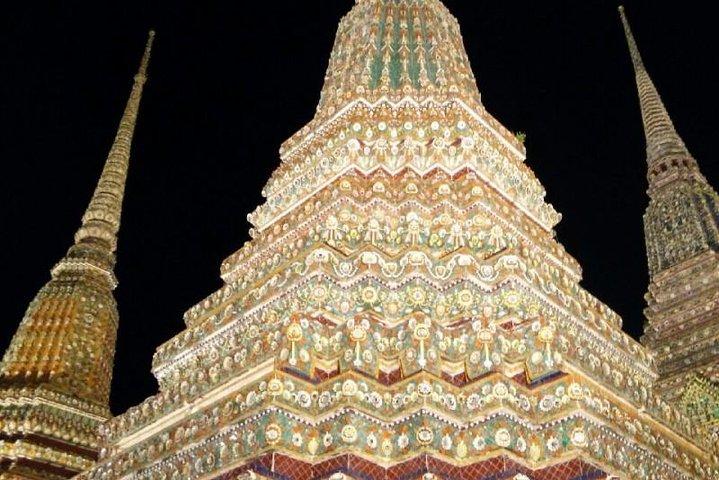 Bangkok Hidden Paths Night Bike Tour com refeições de comida de rua