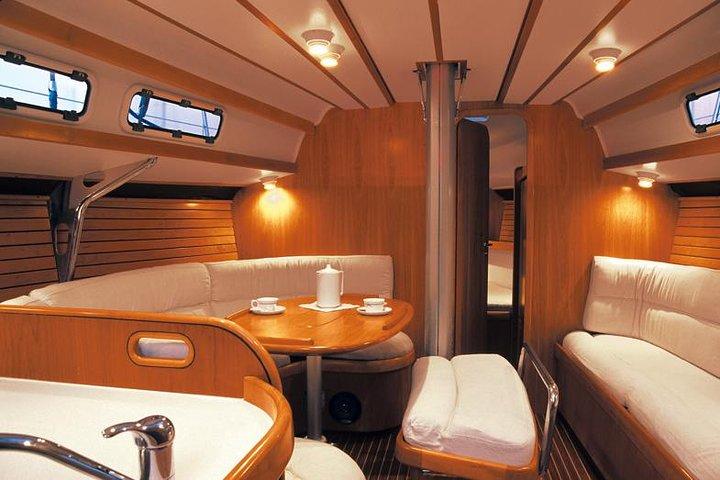 Private Yachttour mit Wal- und Delfinbeobachtung 42 Fußboot