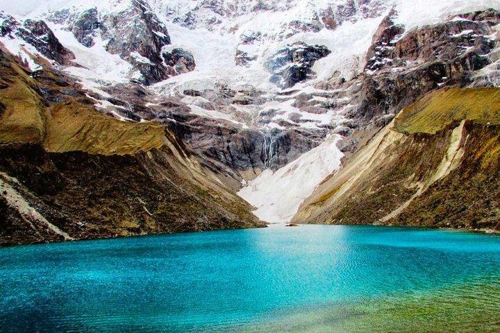 Dia inteiro: Trek to Humantay Lake