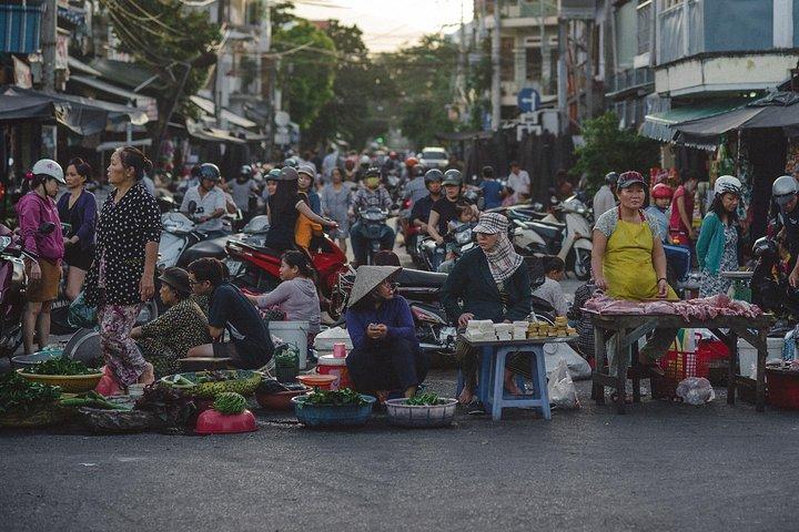 03 Hour Pedicab Explore Nha Trang City (Small Group Tour)