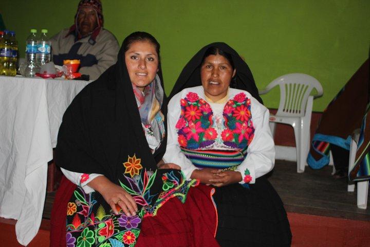 Full-Day Uros og Taquile Island Tour fra Puno
