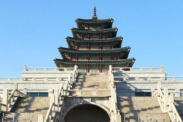 Small-Group Seoul Tour with Gyeongbokgung Palace (hotel pick-up)